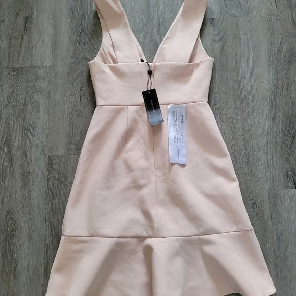 NWT BCBGMaxazria Blush Dress - Picture 2 of 2
